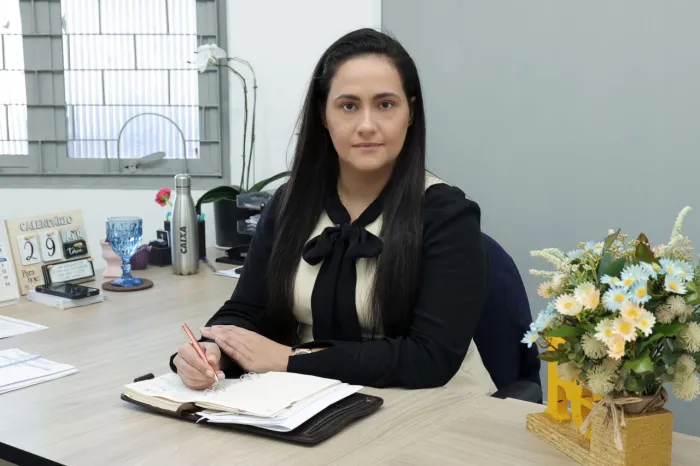 Prefeitura antecipa salários de 9.414 servidores já com aumento retroativo