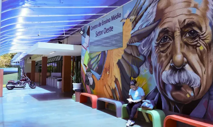 Pé-de-Meia paga parcela por frequência a nascidos em julho e agosto