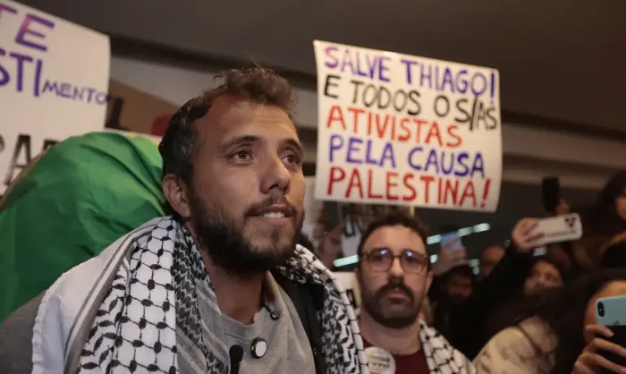Ativistas preparam "missão maior" à Faixa de Gaza, diz Thiago Ávila