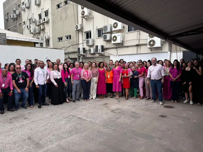 Secretaria Municipal de Saúde realiza café da manhã em homenagem ao Dia do Servidor Público e à Campanha Outubro Rosa