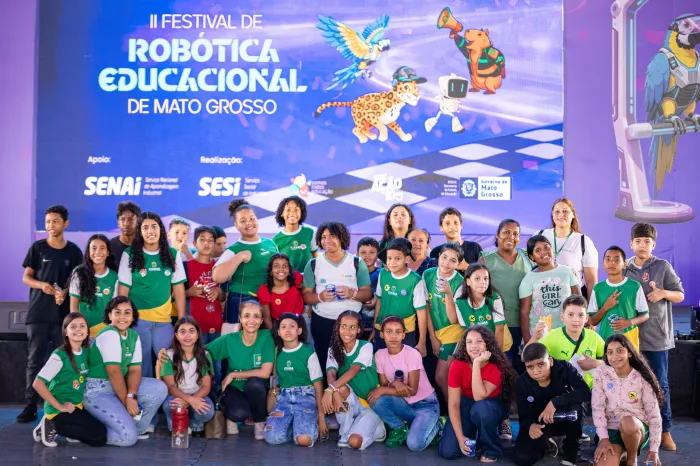 Alunos da zona rural de Cuiabá visitam II Festival de Robótica