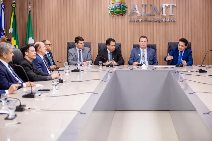 Colégio de Líderes instala comissão interinstitucional para padronizar normas de emendas impositivas