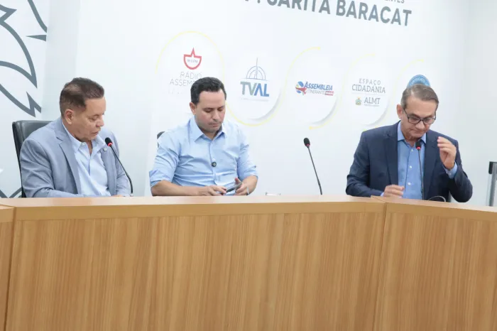 CCJR limpa a pauta e assegura reuniões até o início do recesso