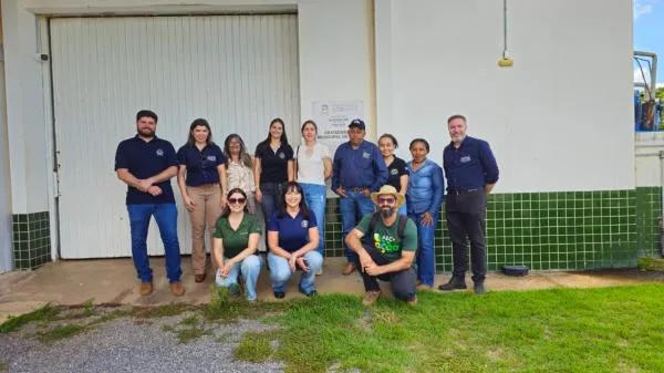 Professores da UFMT visitam Abatedouro Municipal de Aves em Sorriso