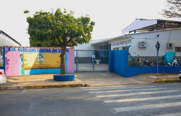 Vereadores requerem a senador destinação de recursos para reforma e ampliação da Escola Aureliano, em Sorriso