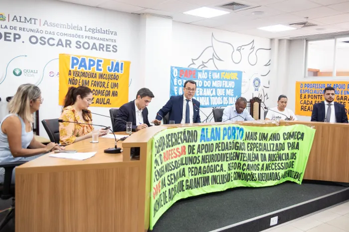 Alan Porto garante conclusão das atribuições e 100% dos profissionais nas escolas em 2026