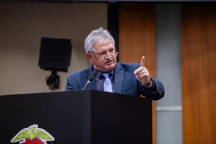 Prioridade na fila da habitação para filhos órfãos, vítimas de feminicídio, é aprovada na ALMT